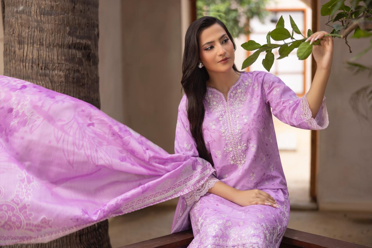 Noor-e-Nazakat