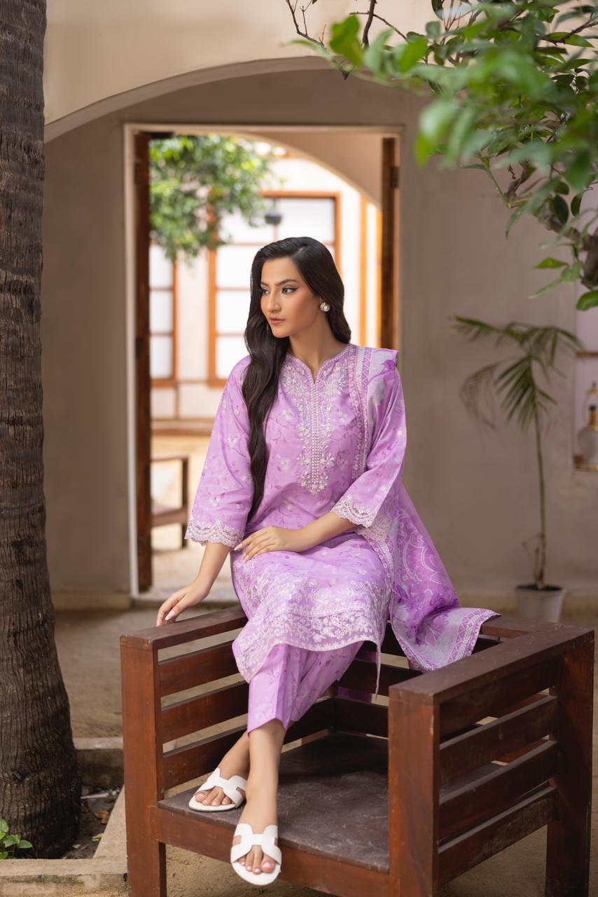 Noor-e-Nazakat